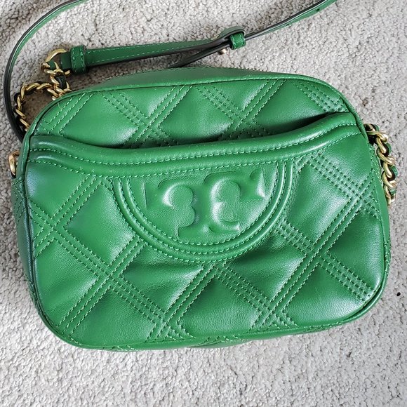 Tory Burch Handbags - Tory Burch Green Soft Fleming Camera Bag